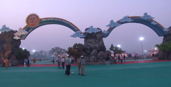 pramukh swami birth celebration in rajkot