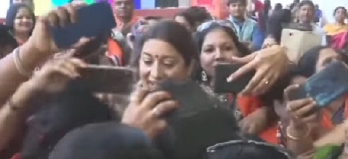 selfie with smriti irani