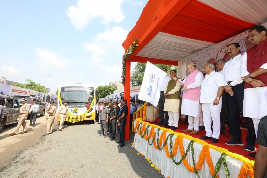 amit shah flag off