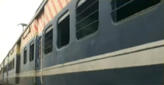 jaipur bandra major train accident averted