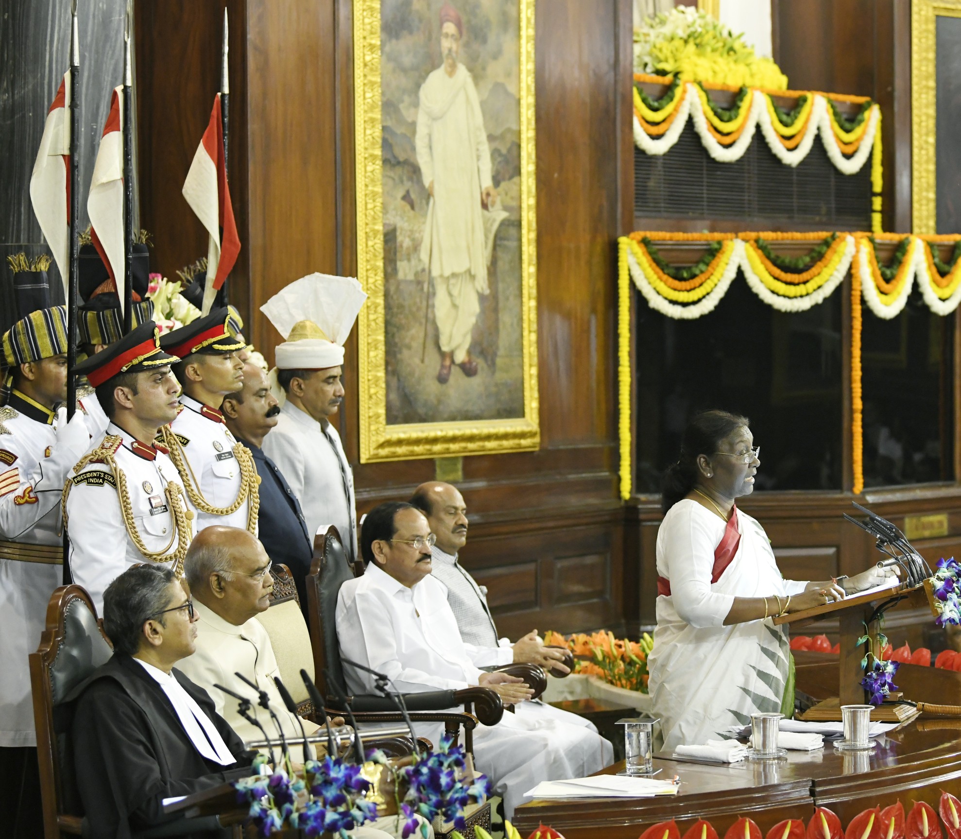 Droupadi Murmu Takes Oath: Droupadi Murmu Becomes The 15th President Of ...