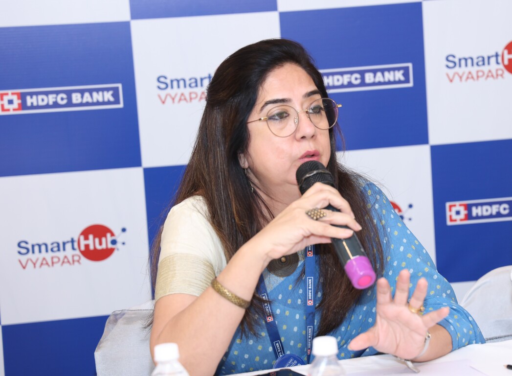 hdfc-bank-launches-smarthubvyapar-for-merchants