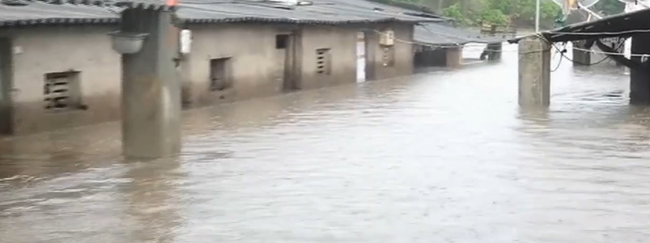 Heavy Rain Forecast For Next Five Days In Gujarat High Alert In Surat 1697